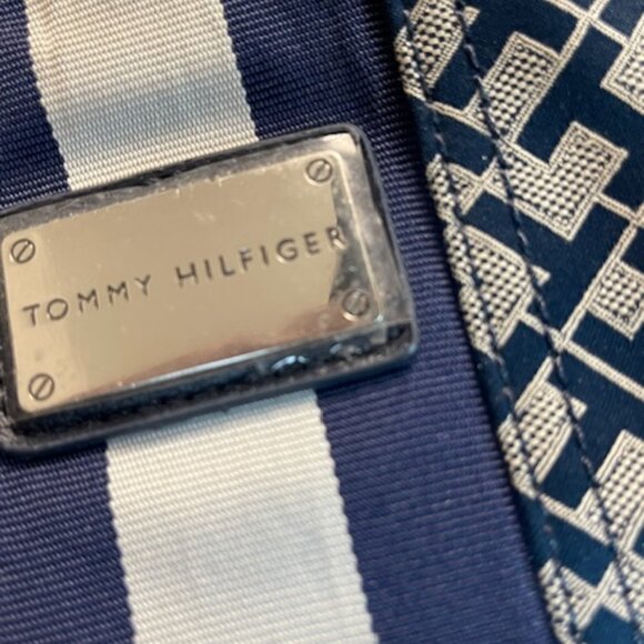Tommy Hilfiger Blue & Gray Large Tote Bag - Picture 4 of 13